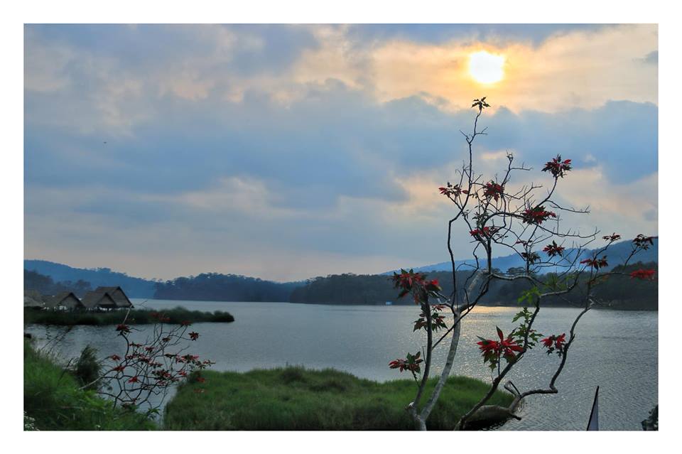 Một chiều hoàng hôn tại Happy Hill ( ảnh Tran Minh Hiếu )