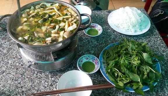 lẫu gà lá é Đà Lạt ( ảnh sưu tầm)